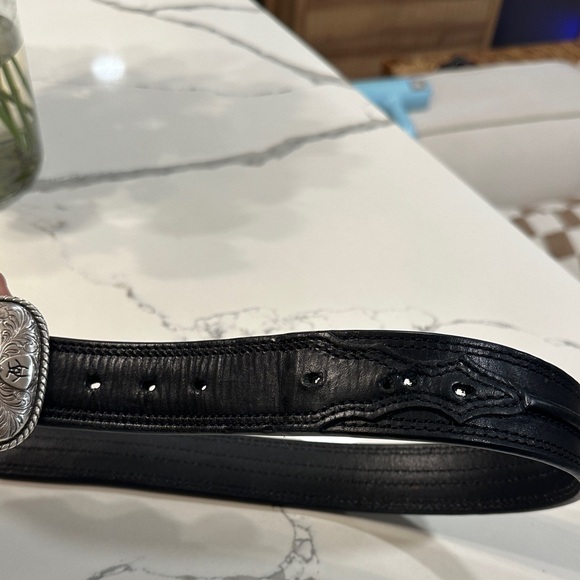 Ariat Black Leather Belt with Silver Buckle - Picture 2 of 15